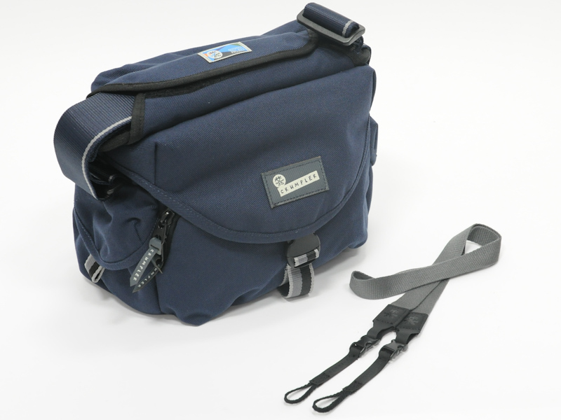 カシュガル・アウトポストM（ブルー）+ヒッチ（スレートグレー）