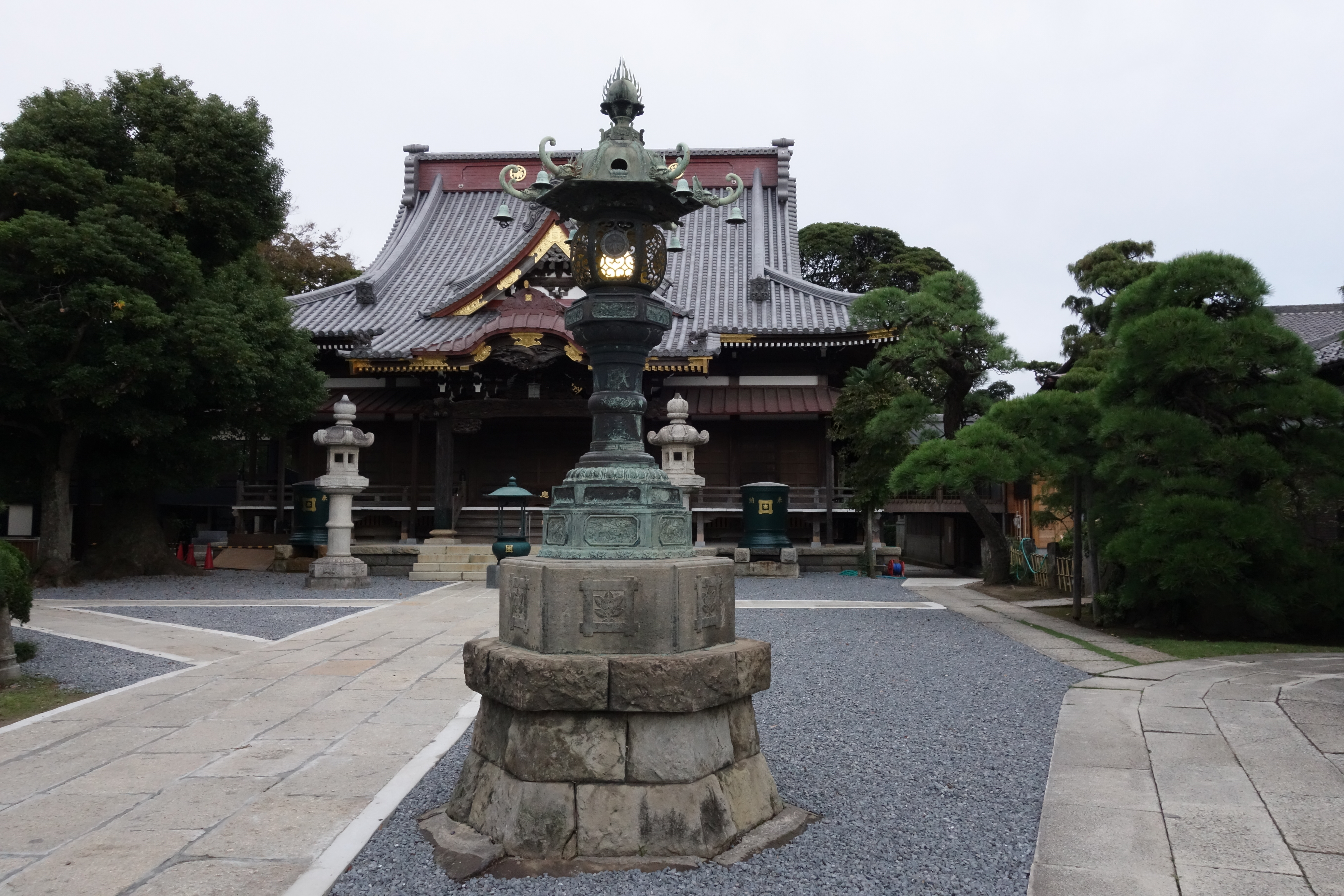 ISO1000 / F8 / 1/30秒