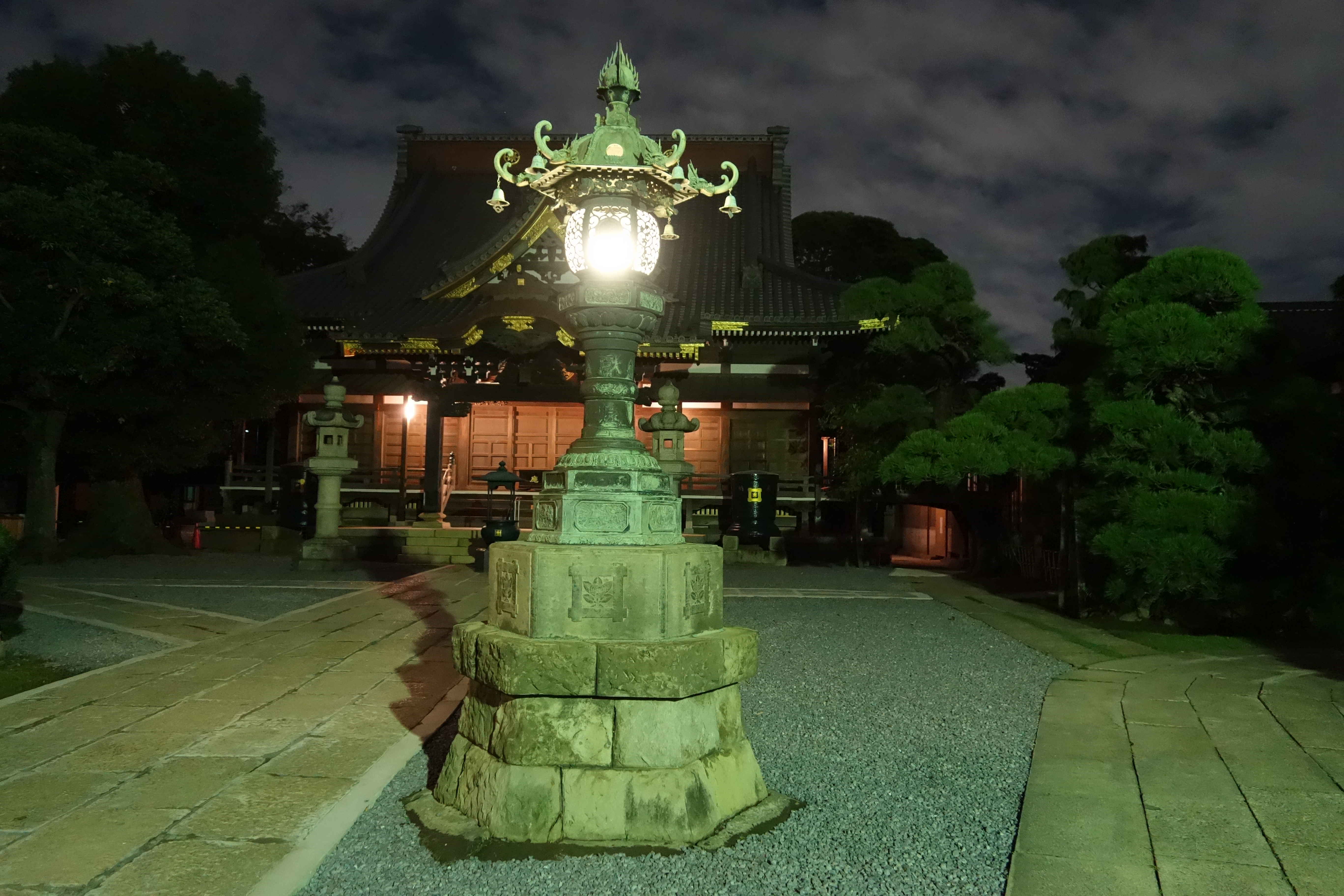 ISO3200 / F2.8 / 1/3秒