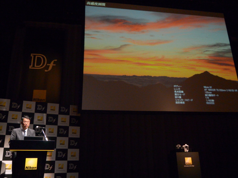 作例も示しながら説明した