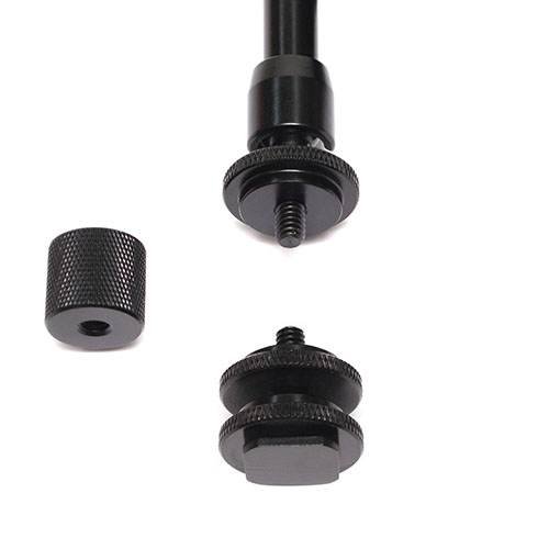 カメラと三脚の両方に取付可能