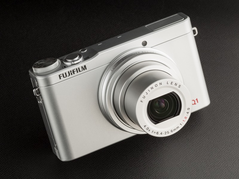 発売は11月23日。店頭予想価格は4万4,980円前後