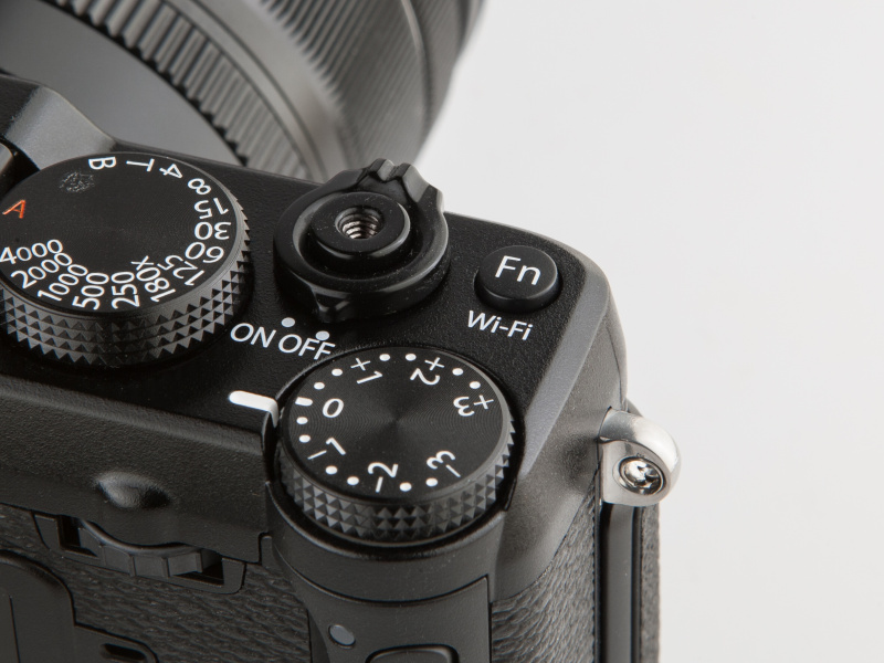 FnボタンはWi-Fiボタンを兼ねる。スマートフォンやタブレットとの連携が可能だ