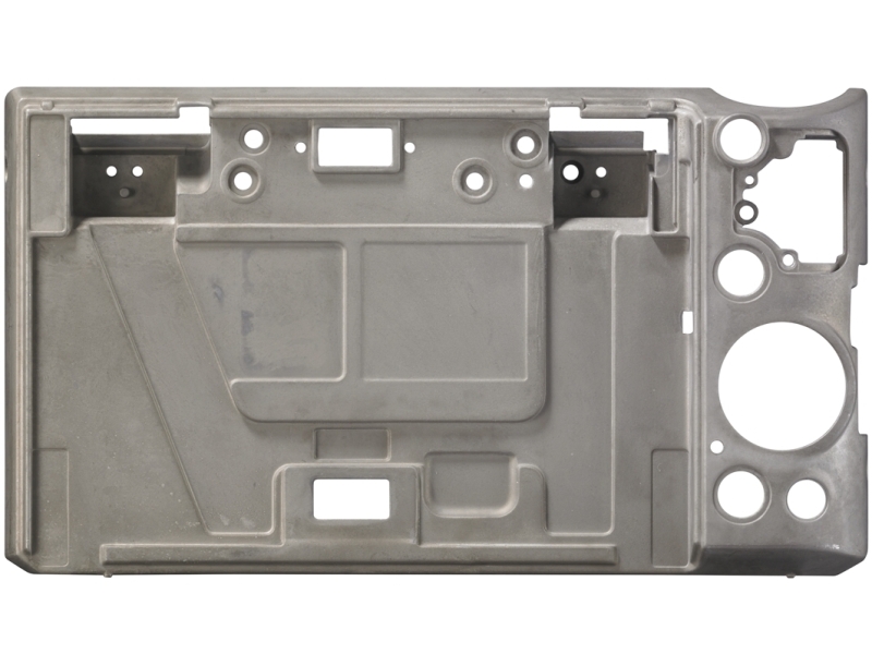 前後パネルはマグネシウム合金製。
