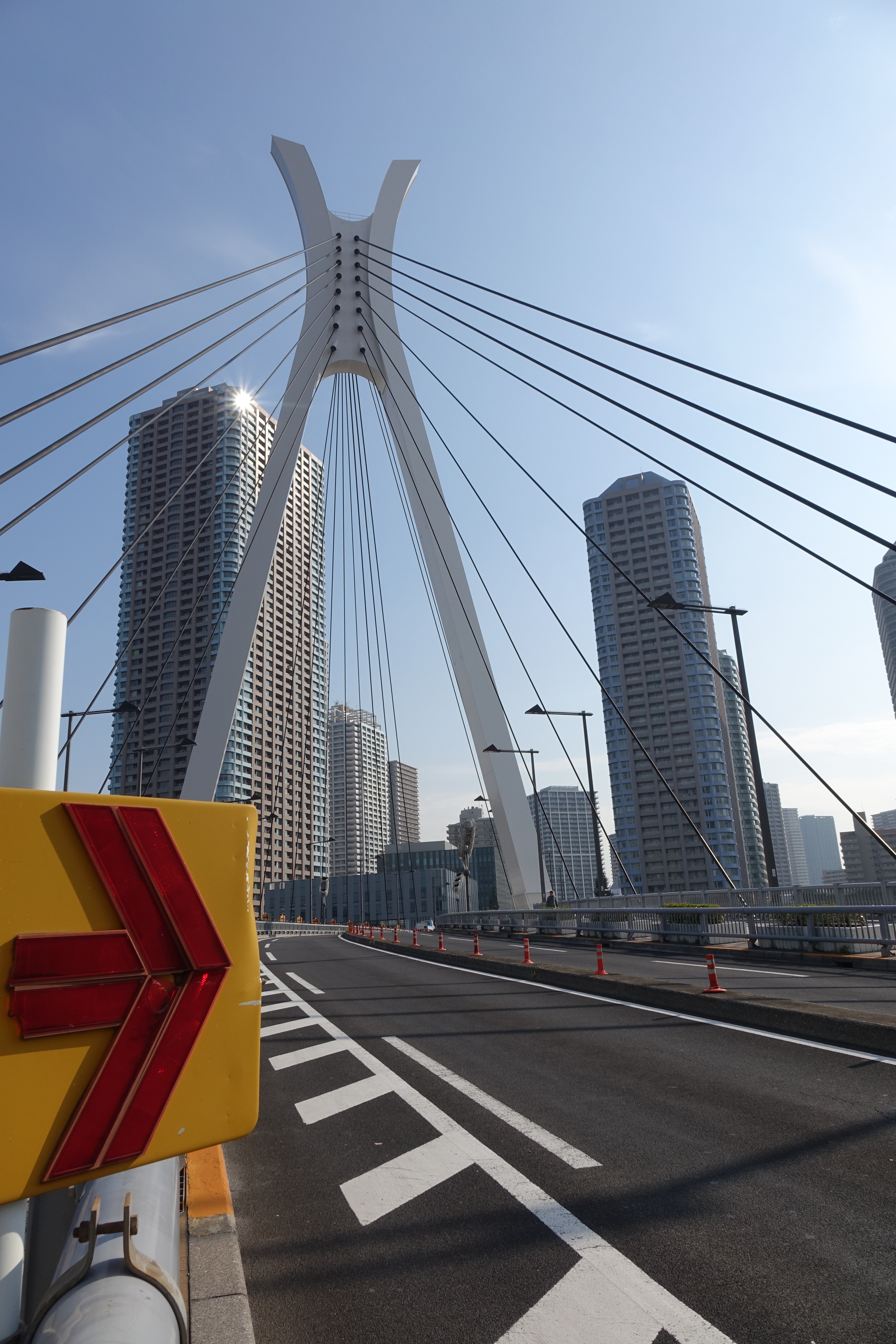 DSC-RX10 / 3,648×5,472 / ISO125 / F8 / 1/400秒 / 8.8mm（24mm相当）