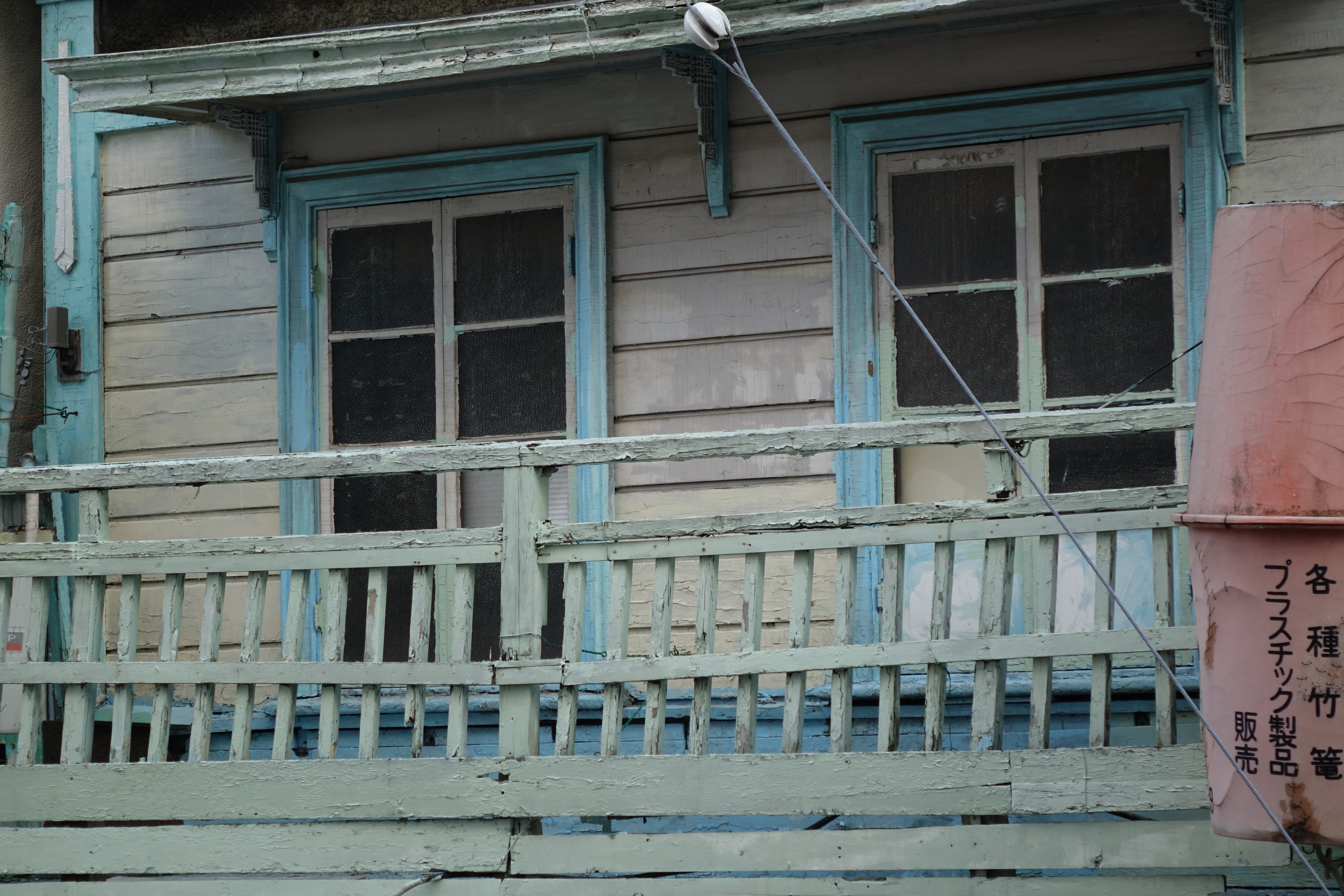 DSC-RX10 / 5,472×3,648 / ISO125 / F2.8 / 1/200秒 / 47mm（128mm相当）