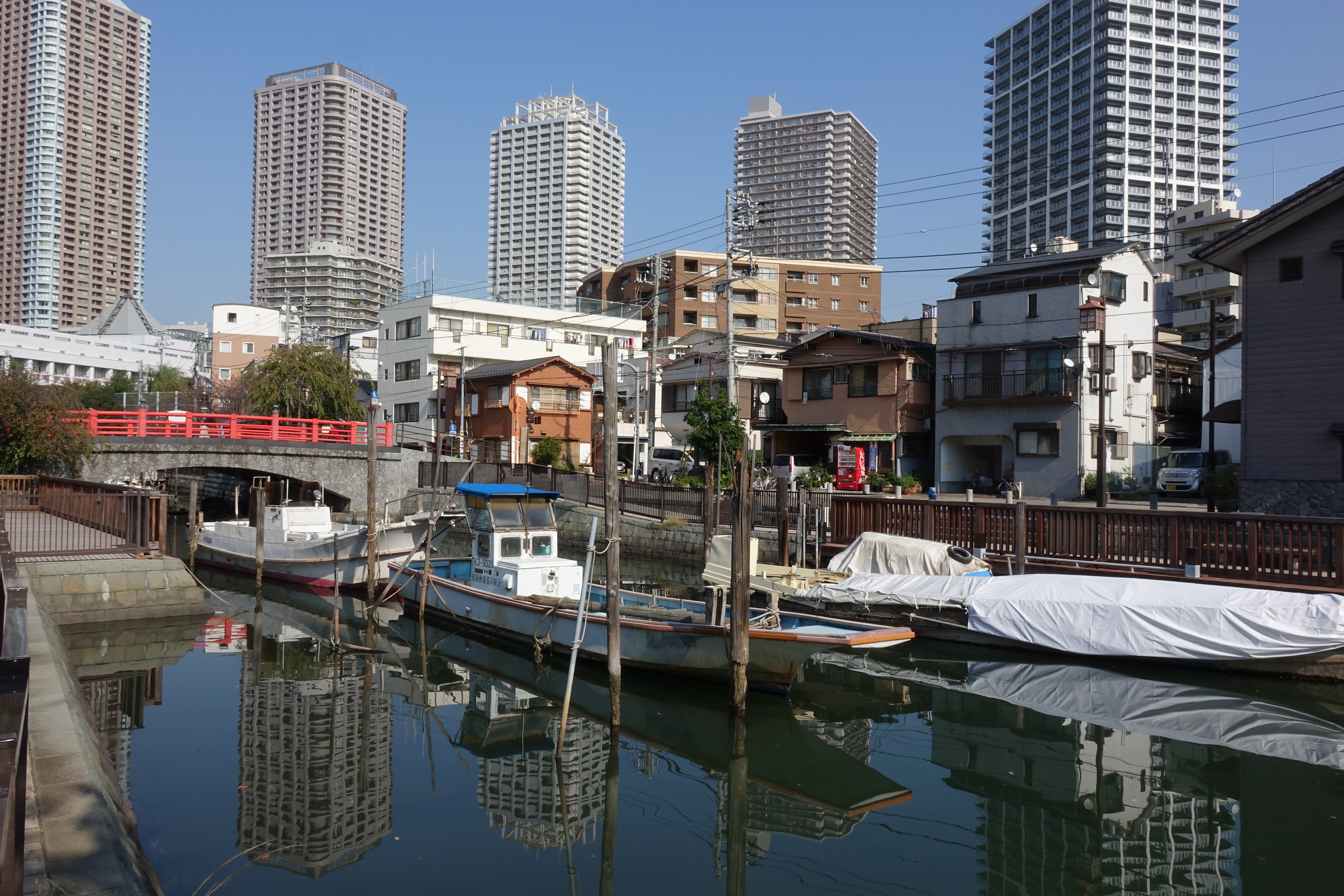 DSC-RX10 / 5,472×3,648 / ISO125 / F13 / 1/125秒 / 9.9mm（27mm相当）