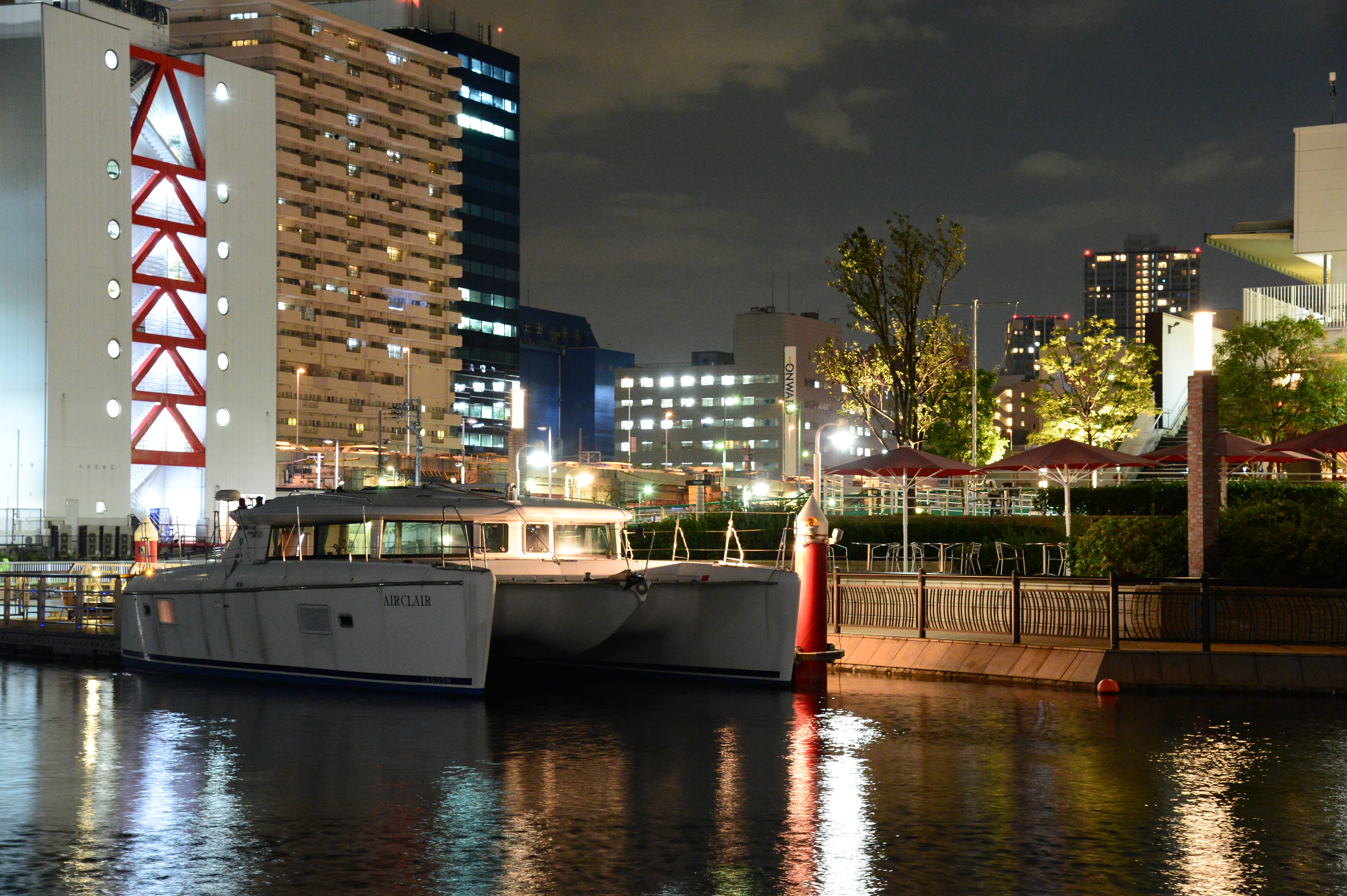 Df / AF-S NIKKOR 24-120mm F4 G ED VR / ISO6400 / F8 / 1/2秒 / 70mm