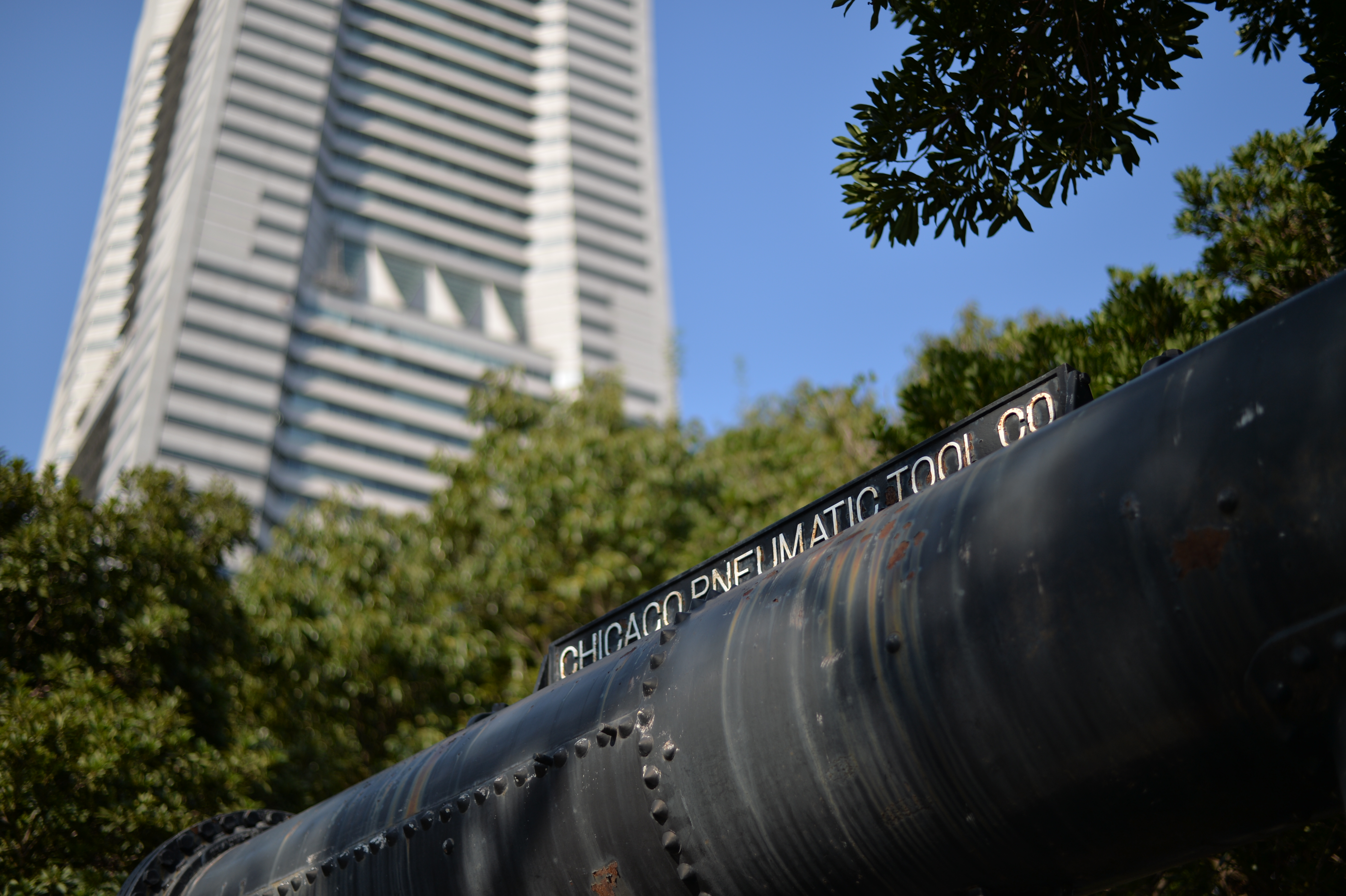 Df / AF-S NIKKOR 50mm F1.8 G / ISO100 / F1.8 / 1/4,000秒