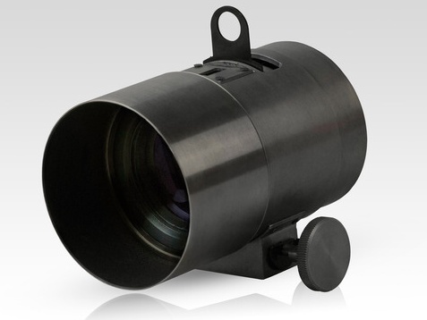 クラウドファンディング企画ではブラックカラーの限定モデルも用意された。黒の塗装がはげると、真鍮の下地が現れるはずとのこと。