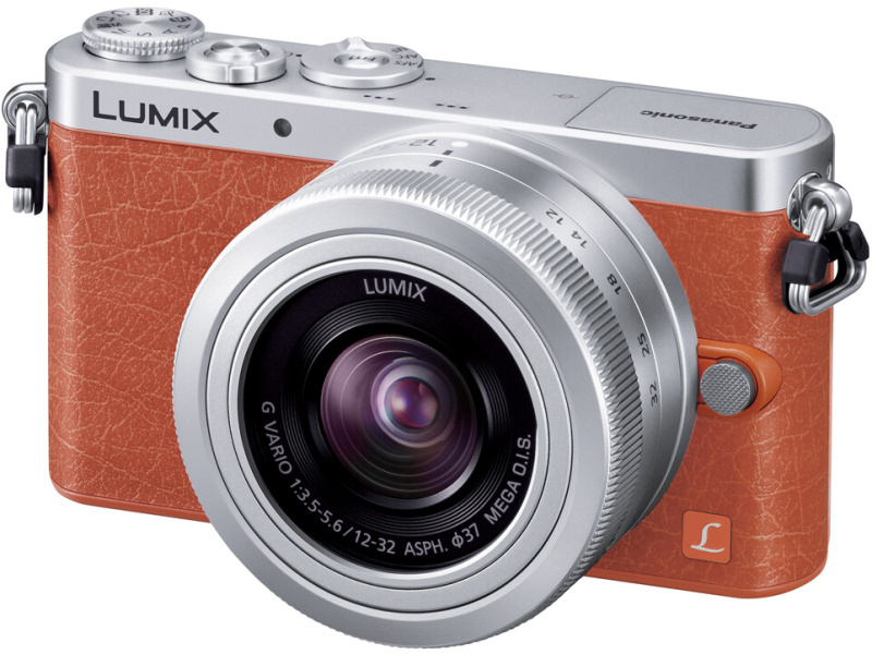 レンズ交換式カメラで世界最小を標榜するパナソニックの「LUMIX DMC-GM1」（11月21日発売）