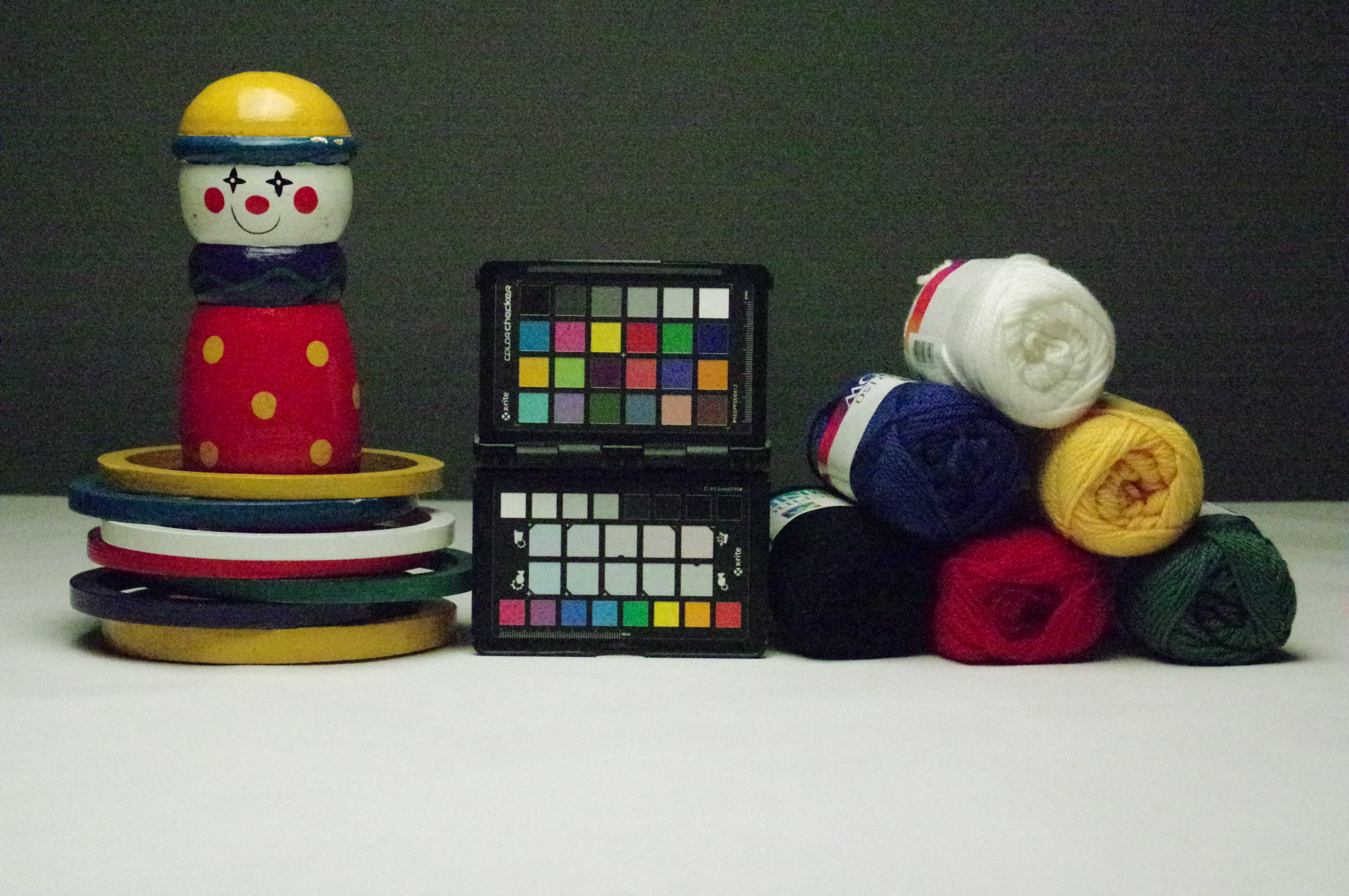 ISO51200（左：K-3、右：K-5 IIs。K-5 IIsでは拡張感度）