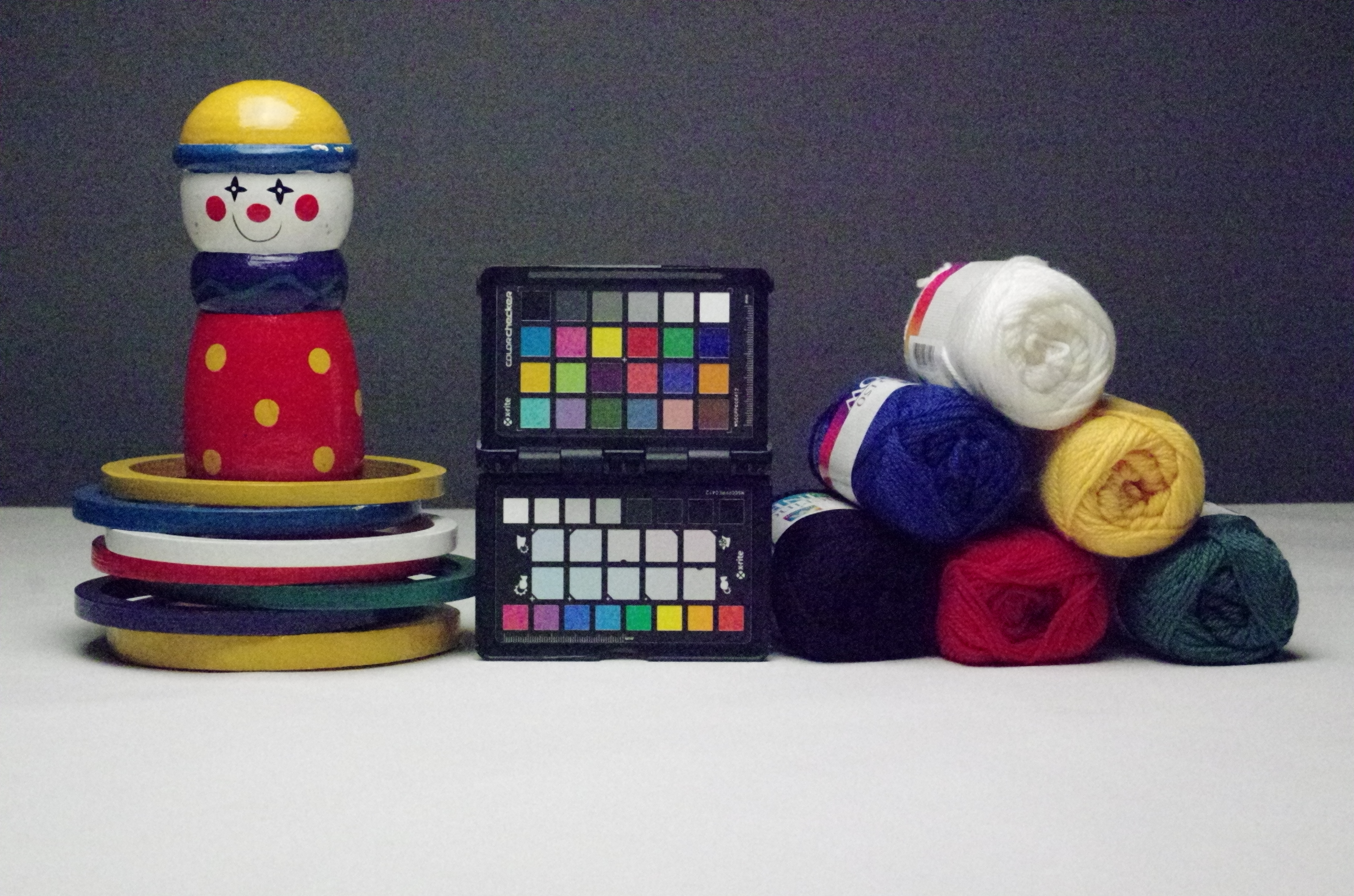 ISO51200（左：K-3、右：K-5 IIs。K-5 IIsでは拡張感度）