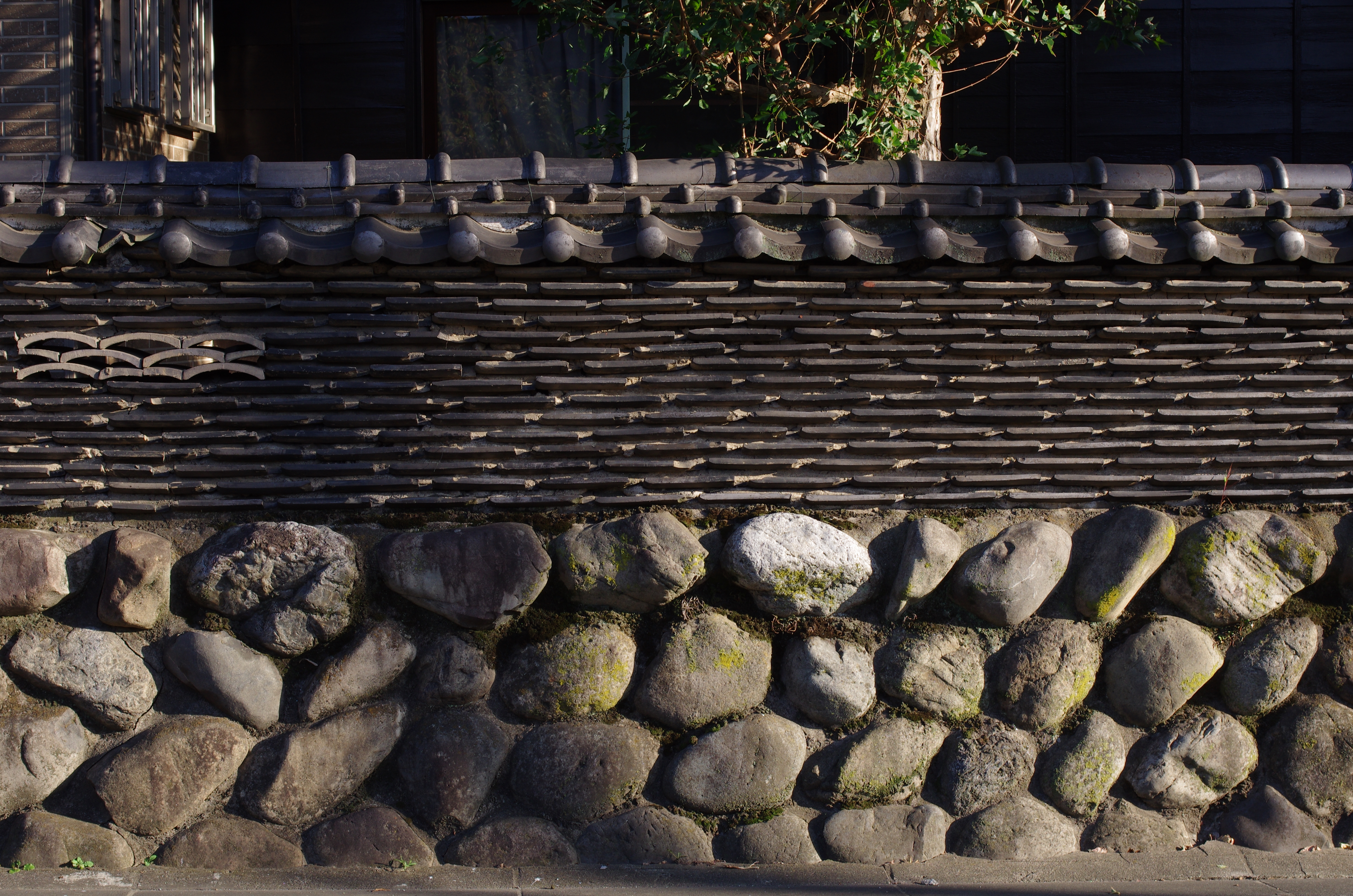 K-5 IIs / 1/125秒 / F8 / -1EV / ISO160 / 絞り優先AE / WB：太陽光 / 40mm