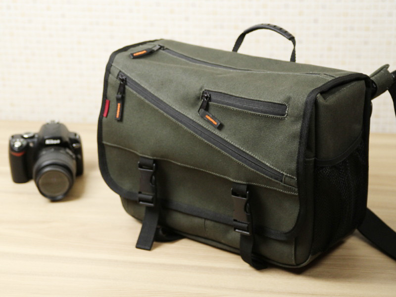 ミリタリーグリーン