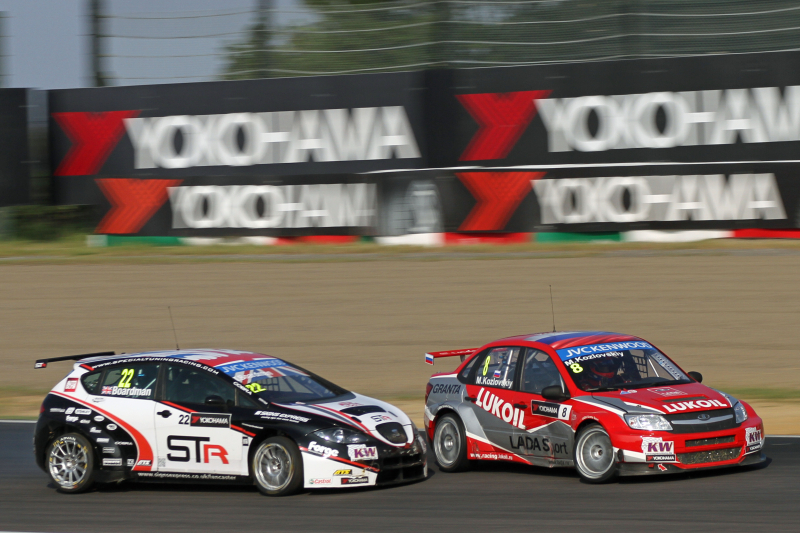 ギリギリの勝負でもクラッシュしない。格闘技の魅力。キヤノンEOS 7D / APO 70-200mm F2.8 EX DG OS HSM / 1/160秒 / F7 / ISO100