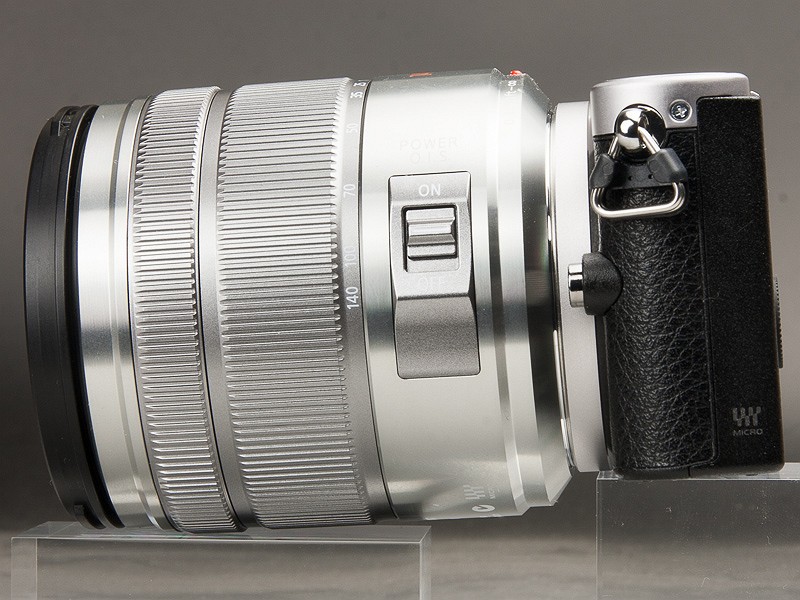 レンズ交換でさまざまなシーンに対応できるが、大きめのレンズを装着するとさすがにバランスが崩れる。高倍率ズームレンズのLUMIX G VARIO 14-140mm F3.5-5.6 ASPH. POWER O.I.S.を装着