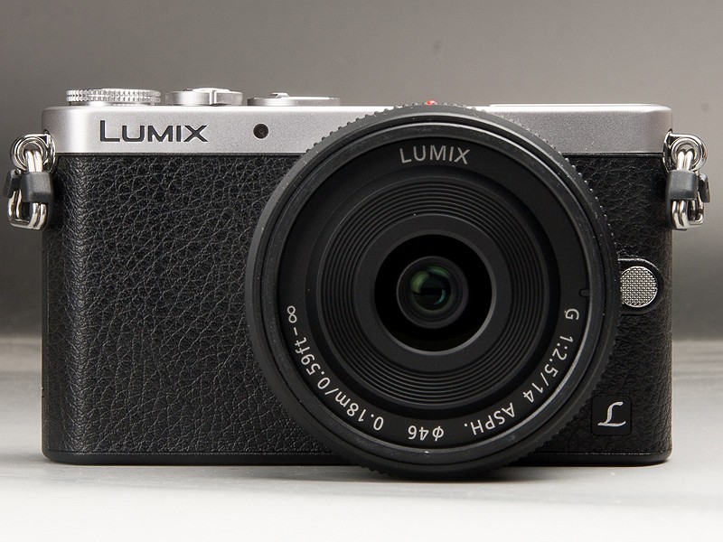 広角単焦点レンズのLUMIX G 14mm F2.5 ASPH.