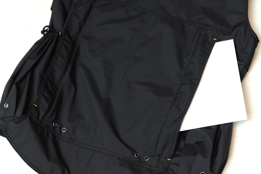 背面ポケット。