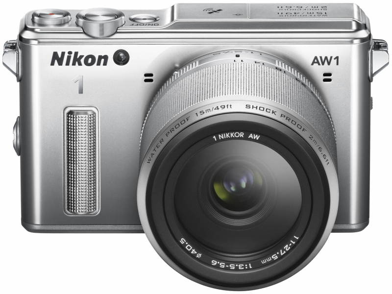 Nikon 1 AW1。レンズ交換式カメラとして初めての防水・耐衝撃を実現した