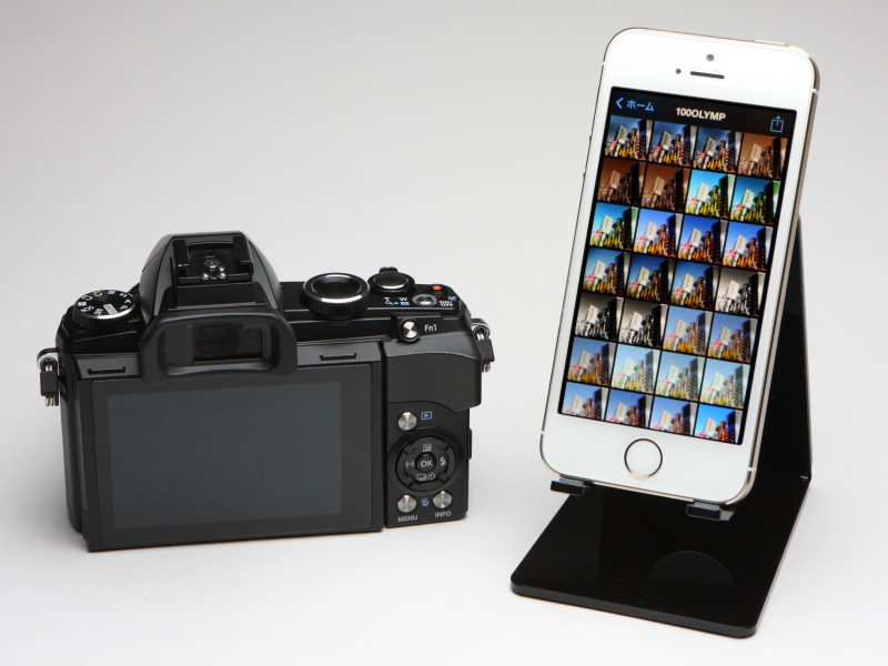 カメラに装填されたメモリーカード内の画像をスマートフォンで読み込んだところ。