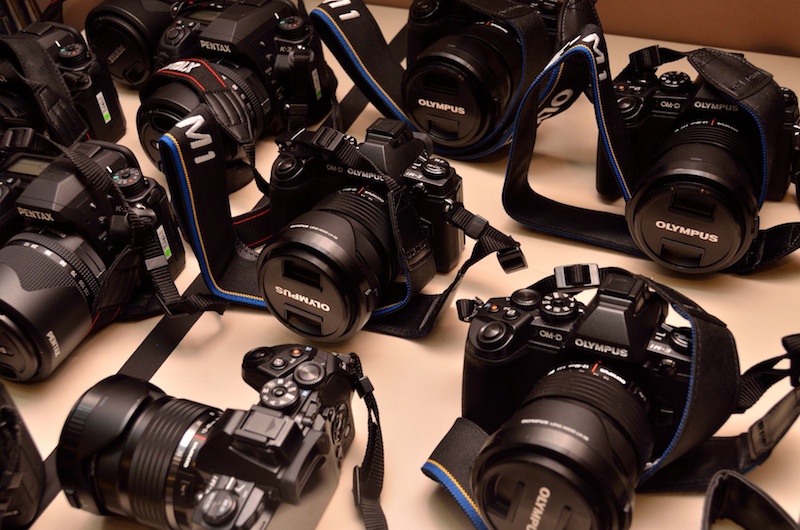 並べられた協賛各社のデモ機材