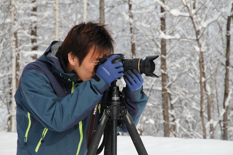 最近愛用しているのはPENTAX K-3。-10度での動作保証に加え、防塵防滴で雪の中の撮影には最適だとか。実際-30度でも問題なく動いたという