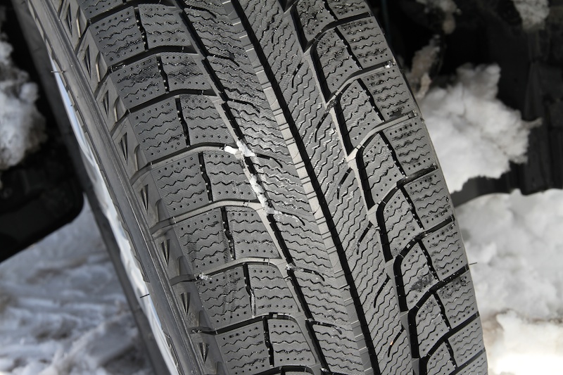 中西氏が装着したのはSUV向けのスタッドレス、ラティチュードX-ICE XI2