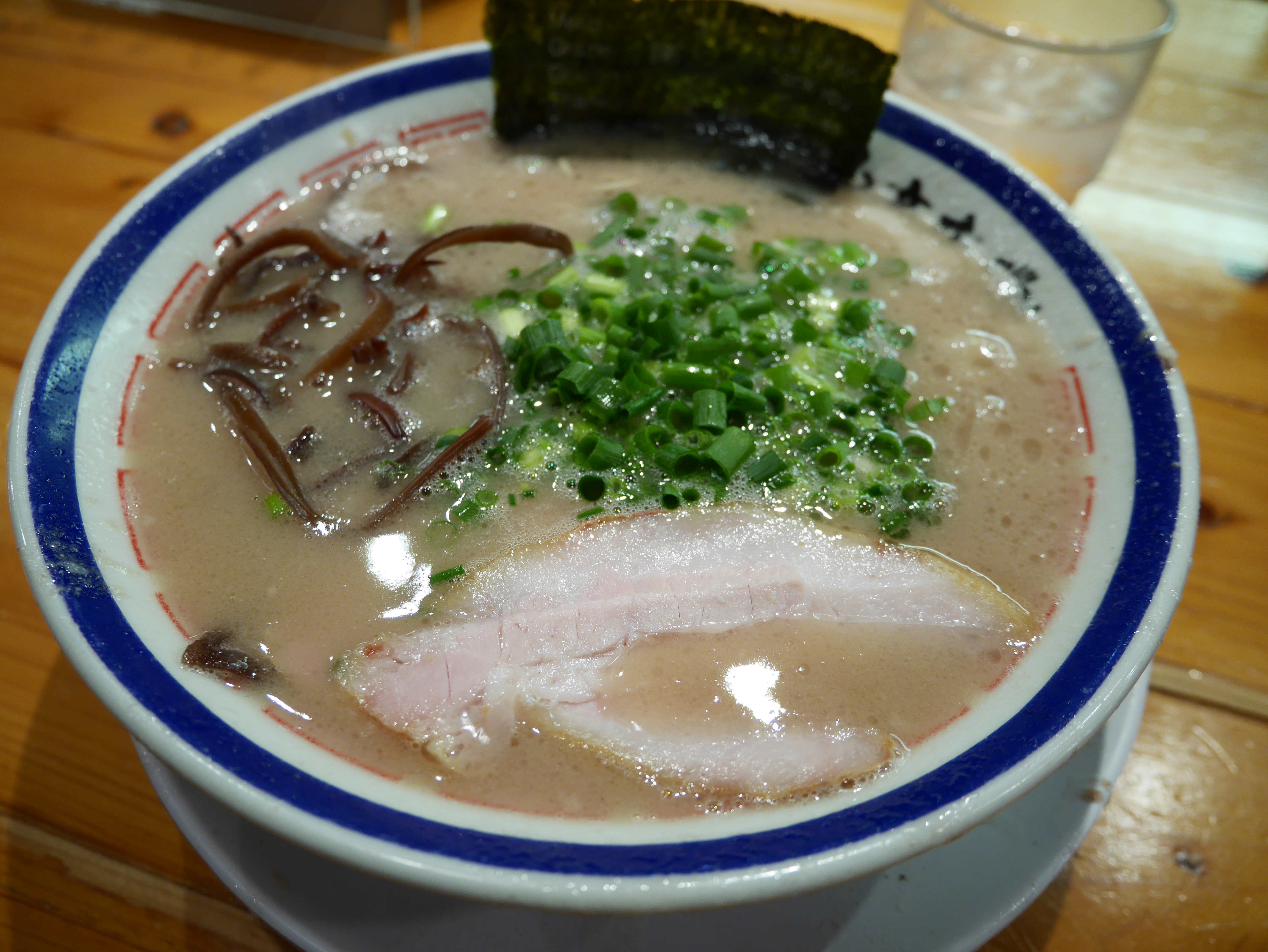 LUMIX G VARIO 12-32mm F3.5-5.6 ASPH. MEGA O.I.S. / 1/60秒 / F3.5 / 0EV / ISO320 / プログラム / WB：オート / 13mm