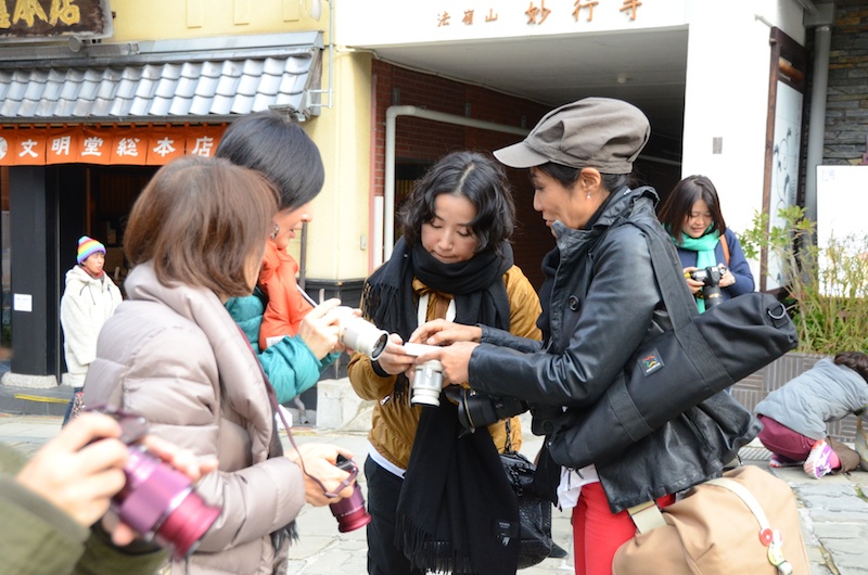 最初にカメラの基本操作と、スナップ撮影向けの設定をレクチャーしていただきました。