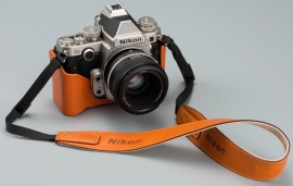 ニコン、「Df」用速写ケースの無償交換を開始 - デジカメ Watch Watch