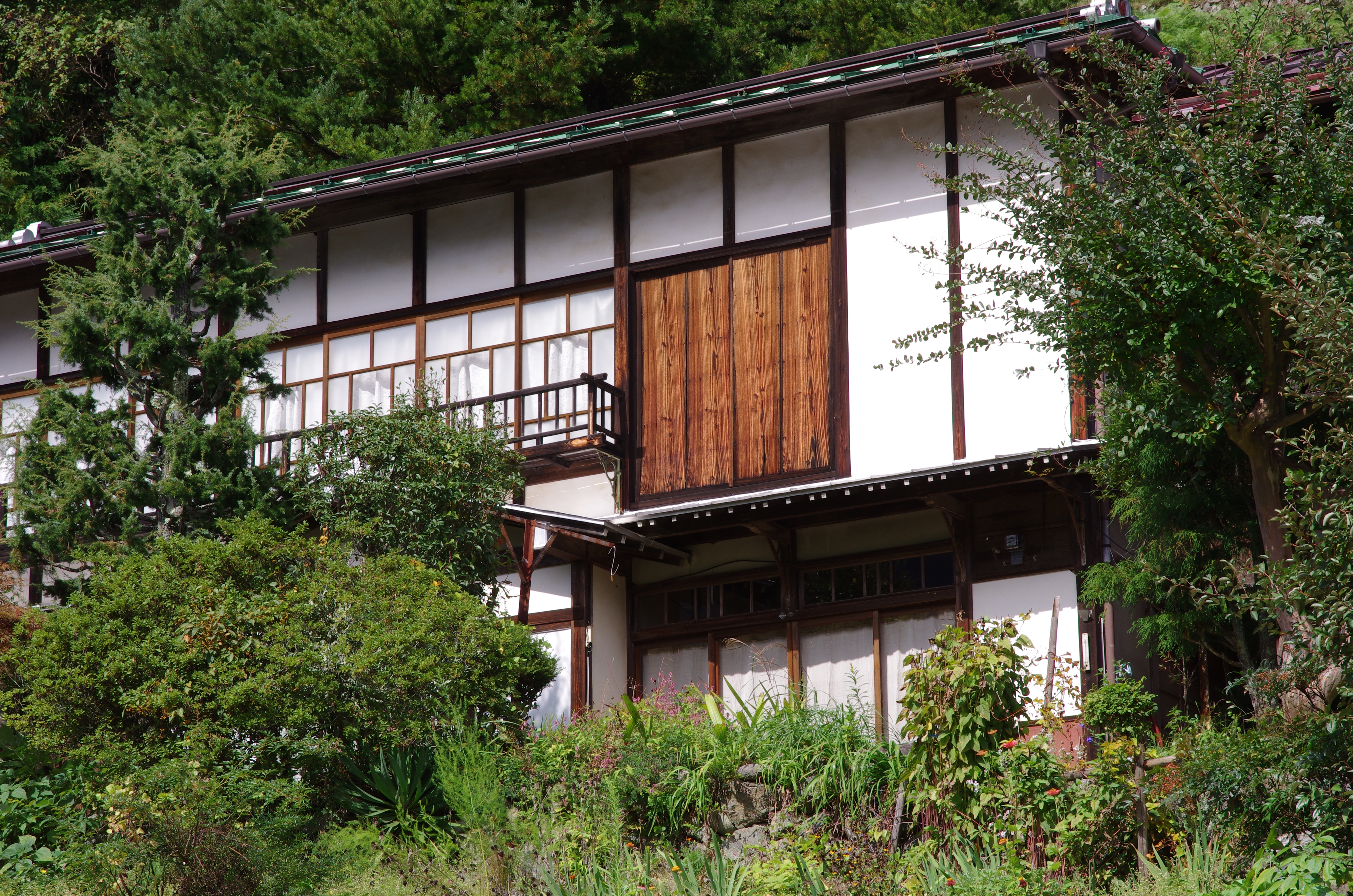 K-5 IIs / 1/100秒 / F11 / +0.3EV / ISO100 / 絞り優先AE / WB：CTE / 70mm