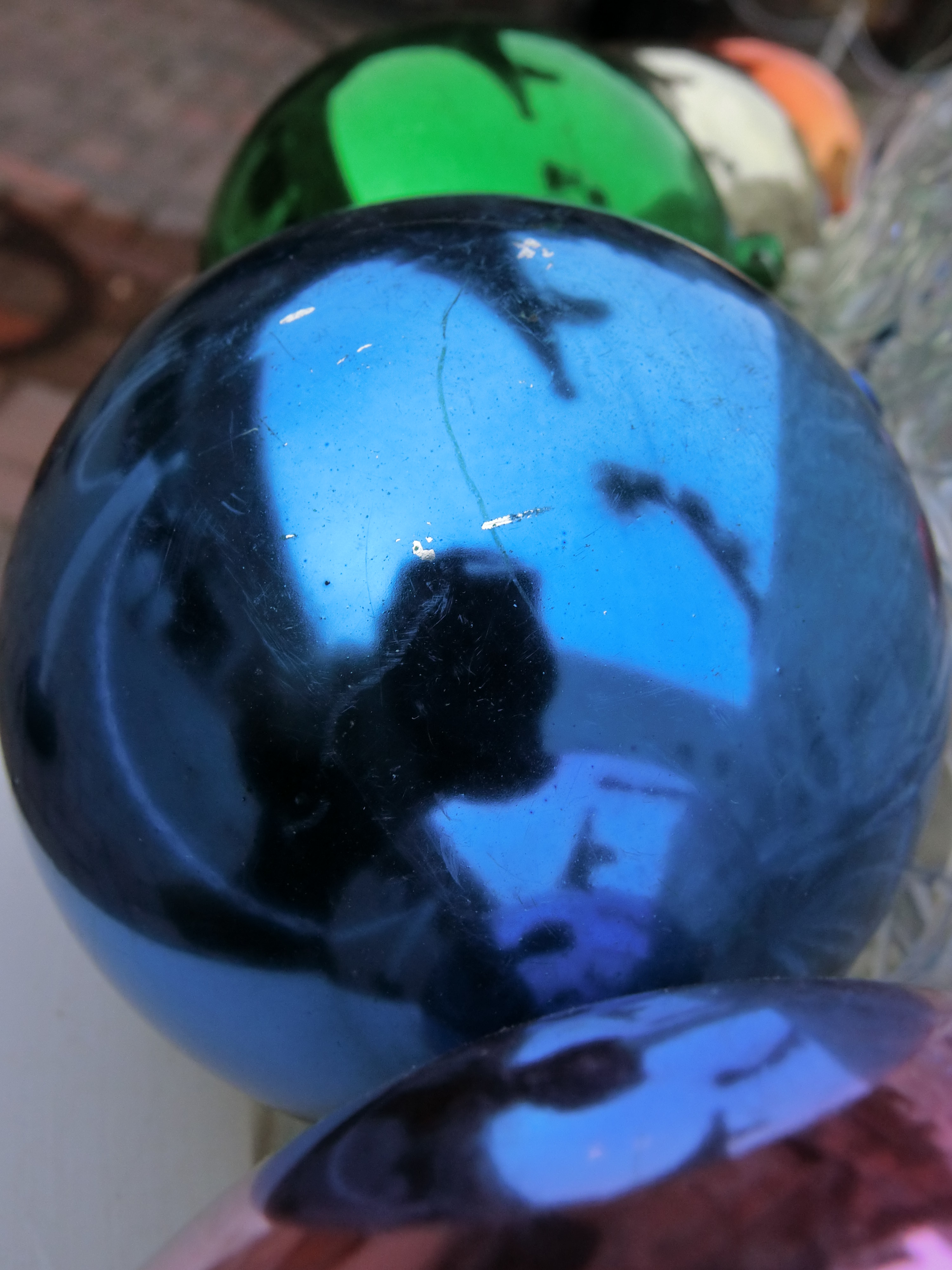 ピント位置：中央、絞り：F4