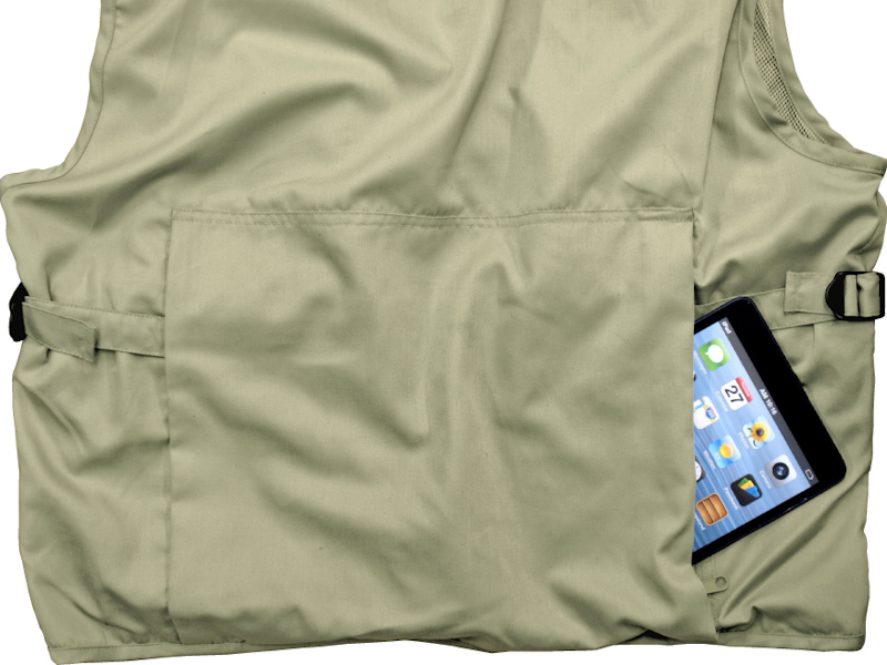 タブレット端末などを収納可能