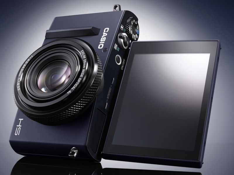 カシオEXILIM EX-10（11月29日発売）