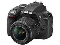 Nikon D3300 レッド デジタル一眼レフカメラ　カメラバッグおまけ Nikon D3300 レッド デジタル一眼レフカメラ カメラバッグおまけ