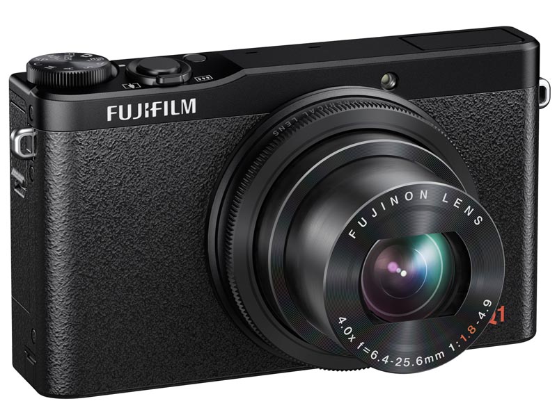 FUJIFILM XQ1