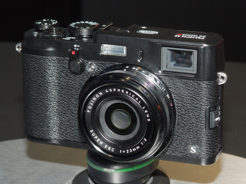 FUJIFILM X100Sブラック