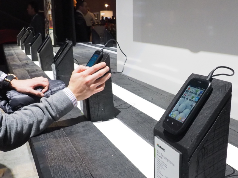 ポラロイドのスマートフォン