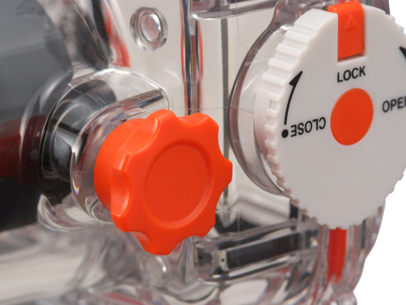 ノブでコントロールリングを操作できる。