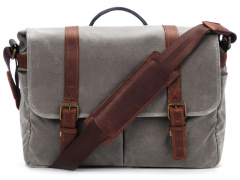 キャンバス×レザーの風合いを楽しむ、大人の日常カメラバッグ - 女子