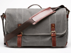 キャンバス×レザーの風合いを楽しむ、大人の日常カメラバッグ - 女子