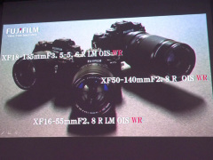 富士フイルム、“レンズ交換式Xシリーズの決定版”「X-T1」を披露
