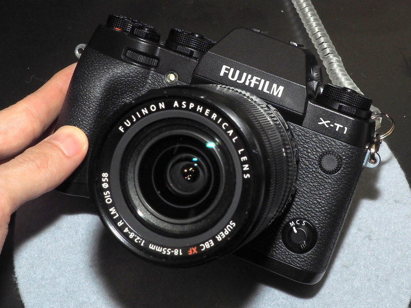 X-T1の「T」は、画質・性能への信頼（Trust）、耐久性（Toughness）のTからきているという