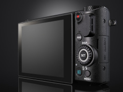 カシオ、28-300mm F2.8レンズ搭載の「EXILIM EX-100