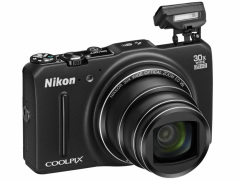 ニコン、世界地図内蔵の30倍ズームコンパクト「COOLPIX S9700