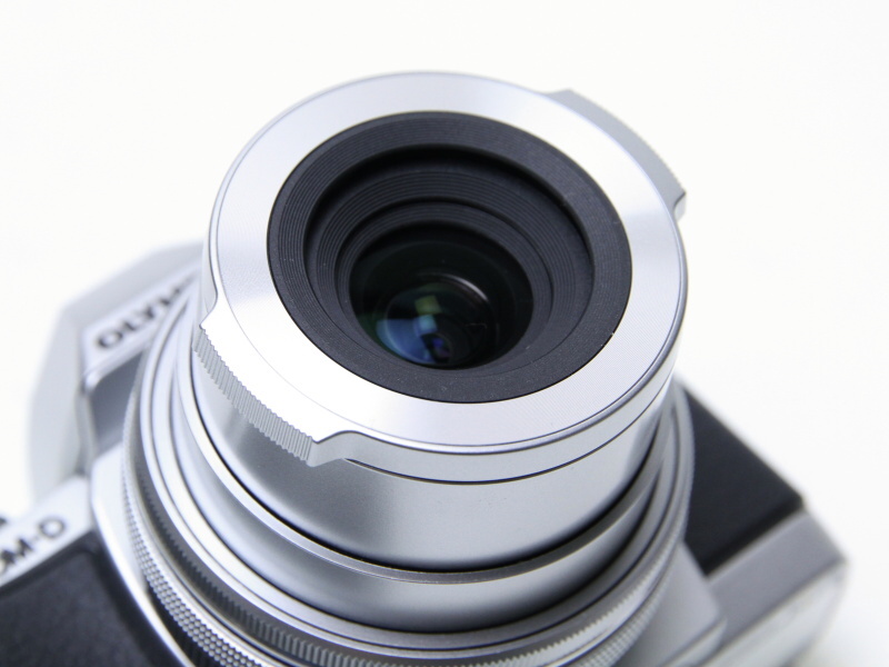 自動開閉キャップを装着。フィルターネジに取り付ける