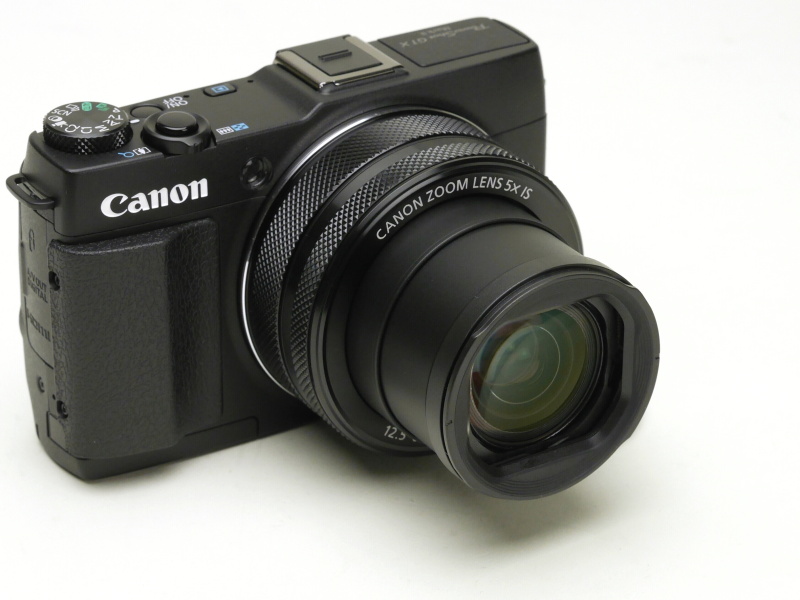 G1 Xになかったレンズバリアが使い勝手を高めている