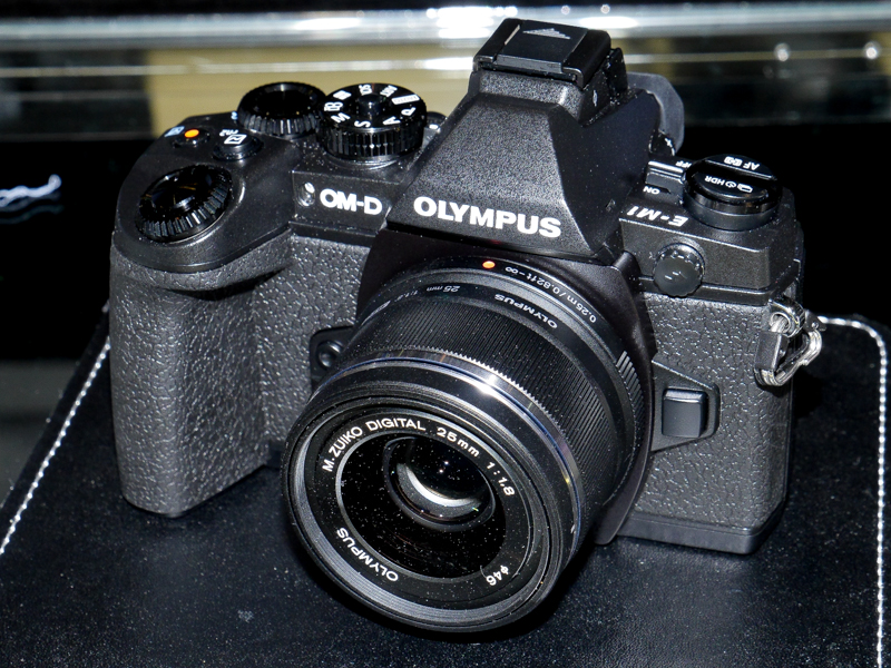 M.ZUIKO DIGITAL 25mm F1.8