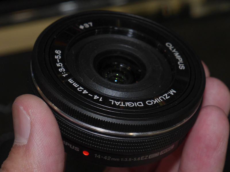 M.ZUIKO DIGITAL ED 14-42mm F3.5-5.6 EZ